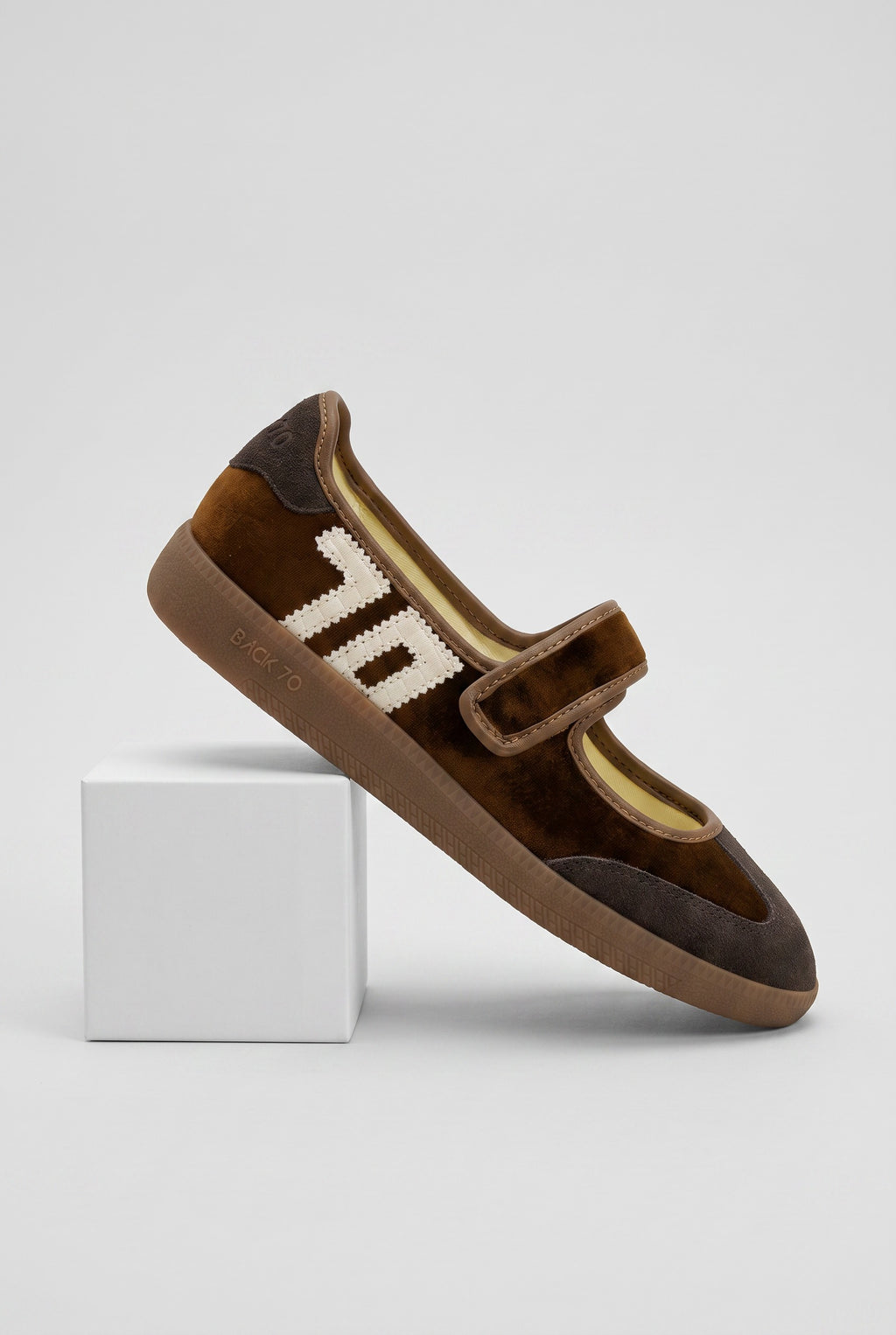 Back 70 Aya in Cuoio Milk Sneakerina