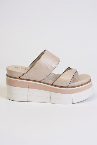Naked Feet Sandal in Beige 