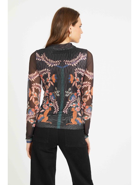 Marta Top in Zulu Prince Caballero 