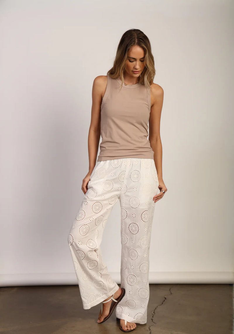 Elle Pant