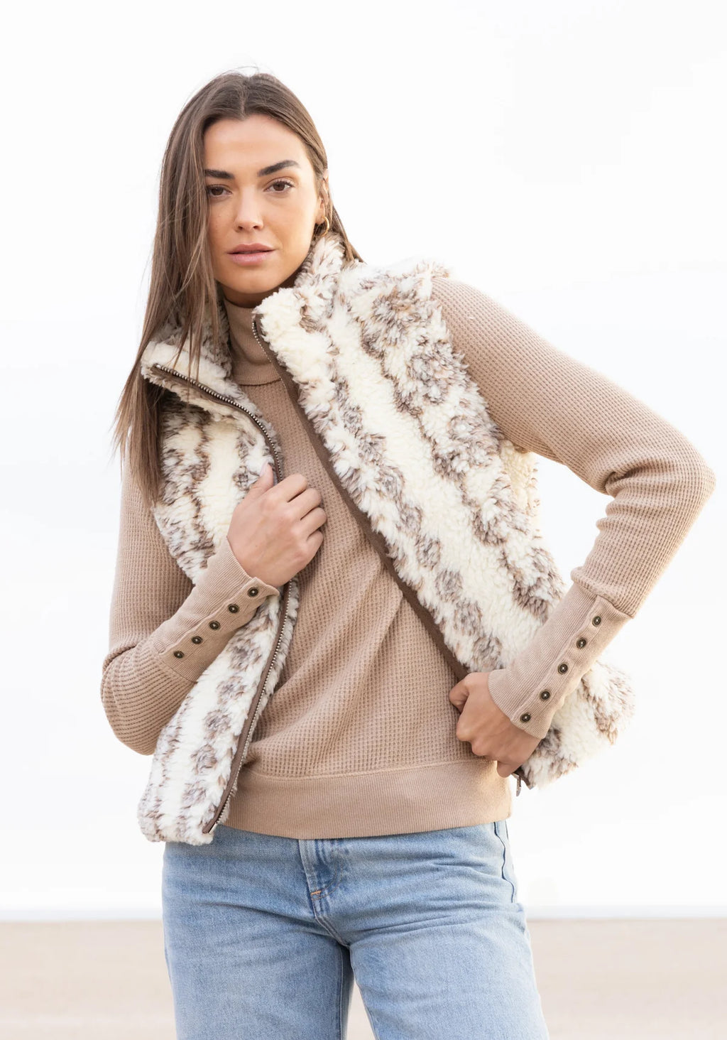 F1W76TF515 Dylan Isabella Vest Jilli Boutique Sherpa Suede