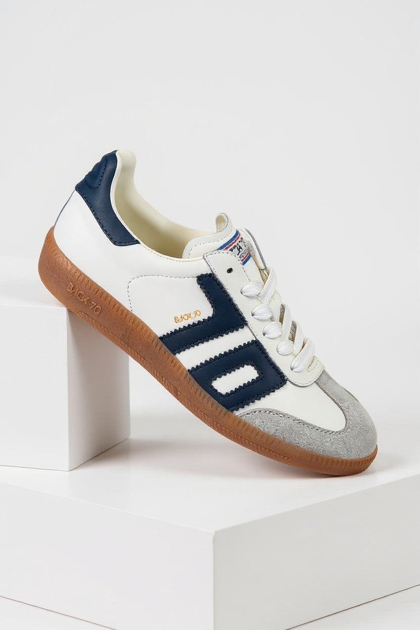 Back 70 cloud in Navy Sneakers