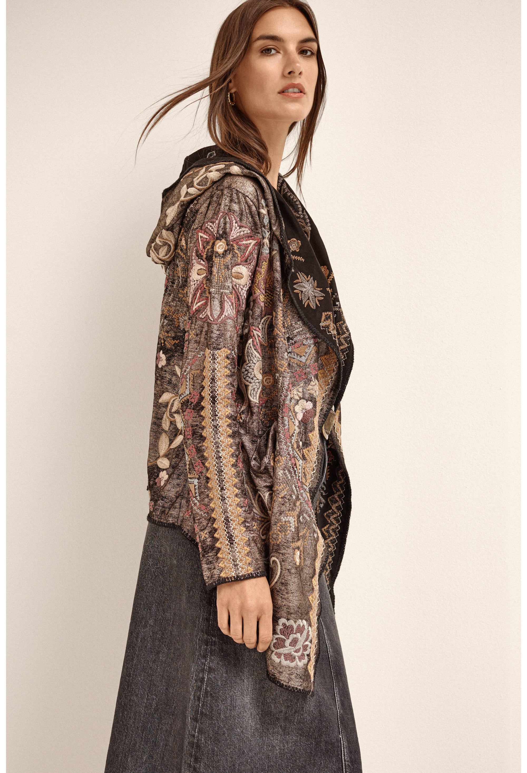 BIYA METALLIC SHORT HOODIE Jilli