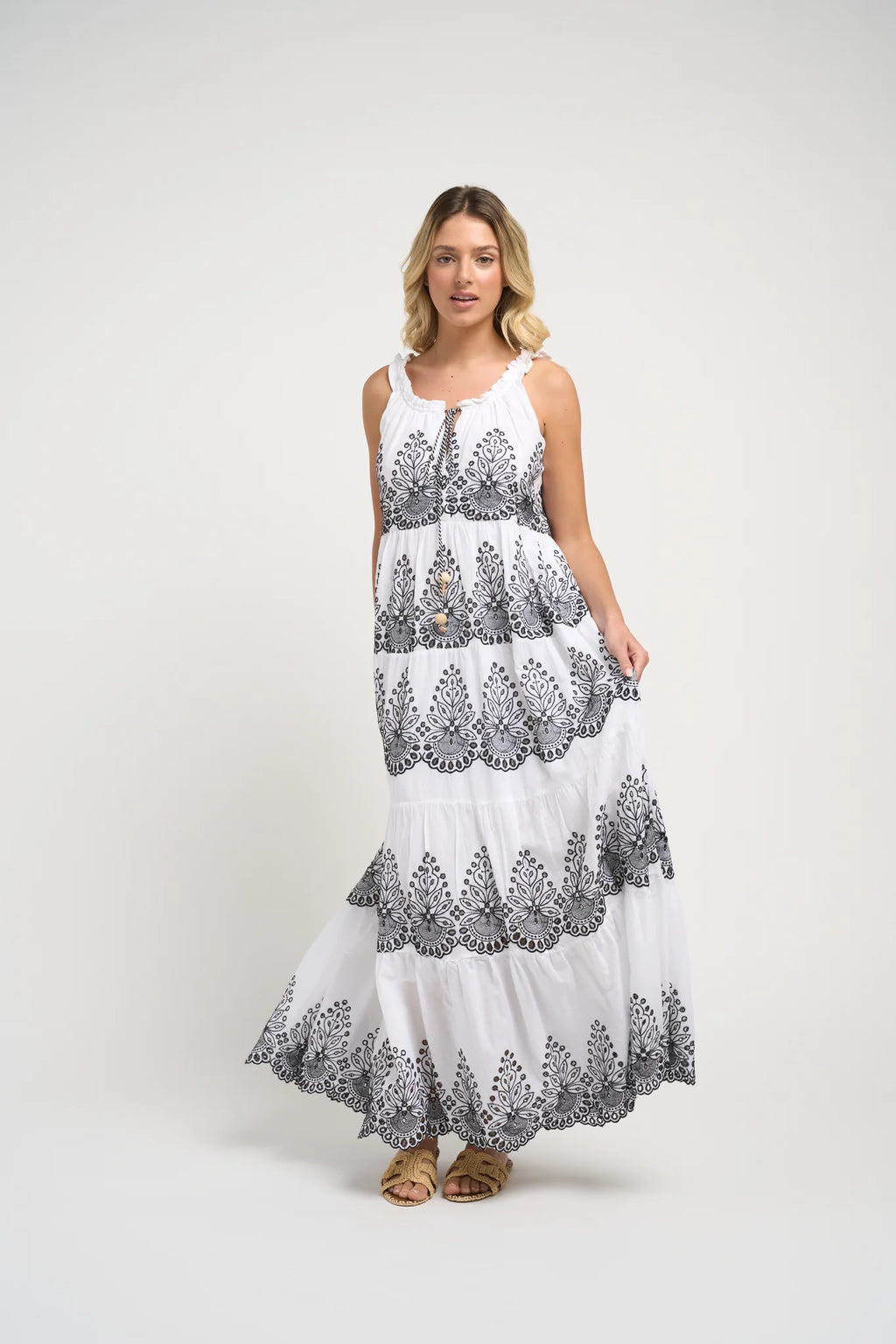 guadelupe Pegasus Dress Black/White Jilli Boutique