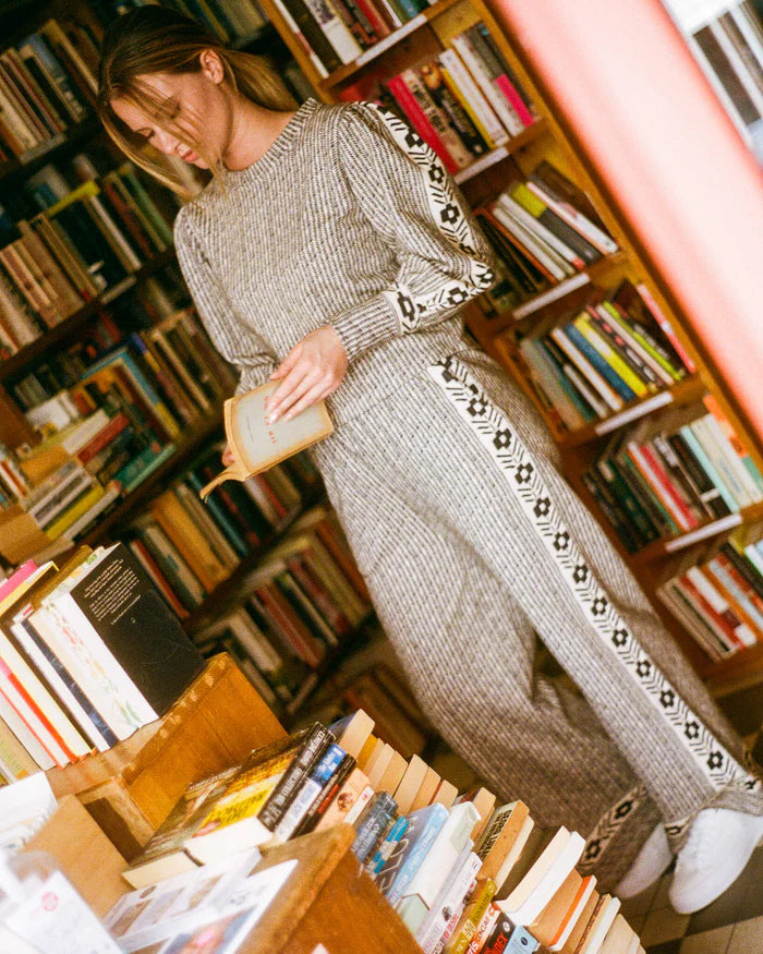 lydia sweatshirt blakely sesame omika Jilli Boutique