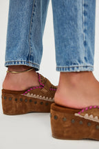 Mou Clog Leather Overstitch
