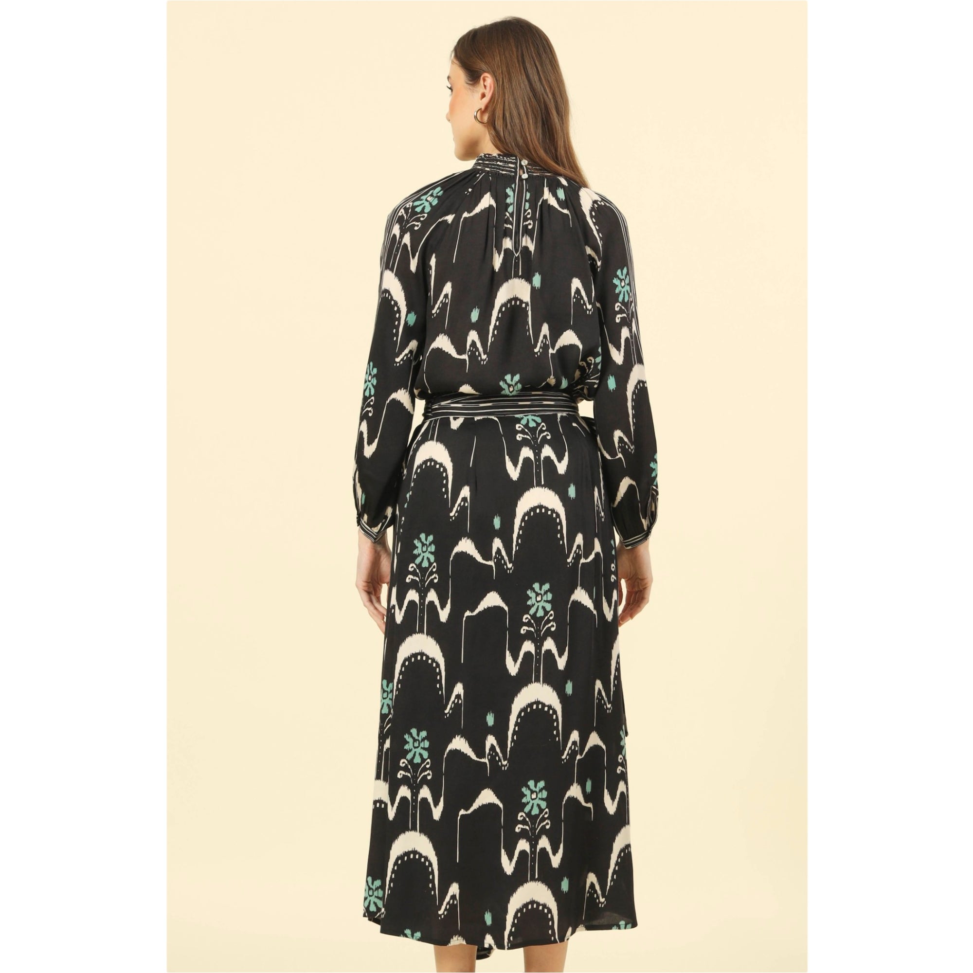 misha midi dress in samira smokestack jili omika